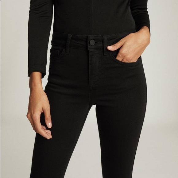REISS | Lux Mid Rise Skinny Jeans in Washed Black - Picture 3 of 5